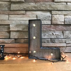 Light Up “L” Sign